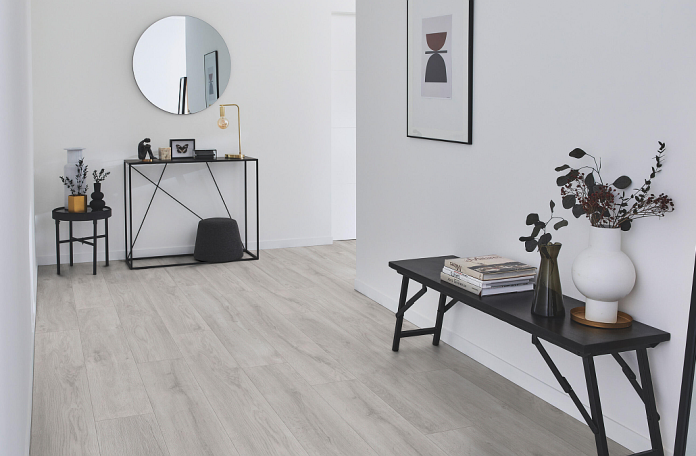 Ламиниран паркет Дъб Емпайър Сив 7001, 8 мм, AC4, 4V фаска