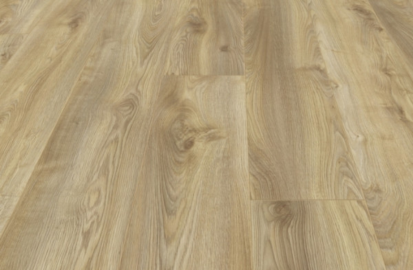 Немски ламиниран паркет Естествен дъб Макро ML1008 — AC5 / 10 мм / 4V