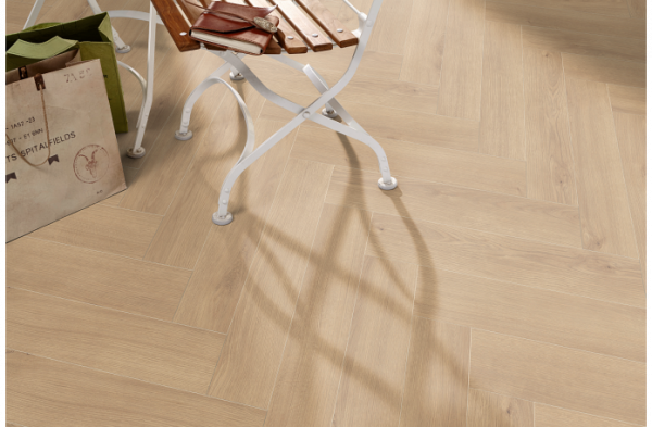 Немски ламиниран паркет Естествен дъб Хармония MH1007 — AC5 / 10 мм / 4V (Рибена кост)