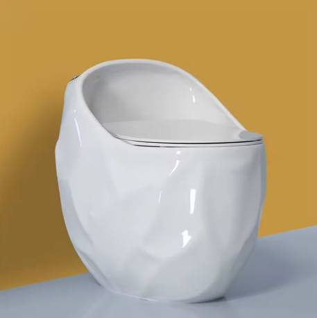 Дизайнерски моноблок с ергономична форма за естествен комфорт